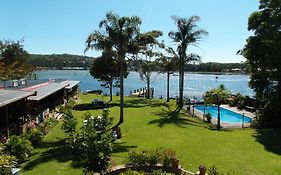 Lake Edge Apartments